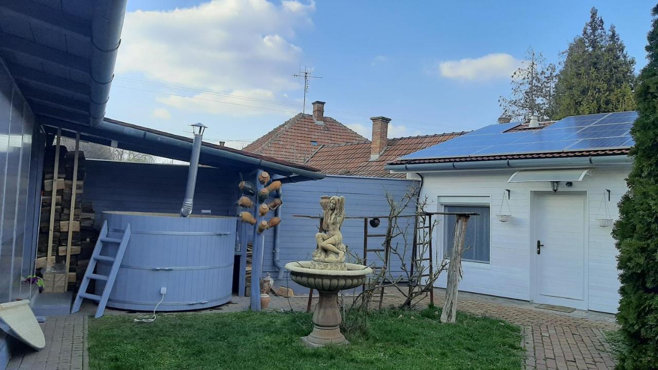 Villa Harmonia Дьюла Экстерьер фото